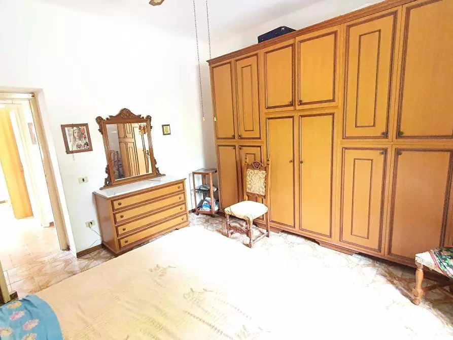 Immagine 14 di Appartamento in vendita  a Massa