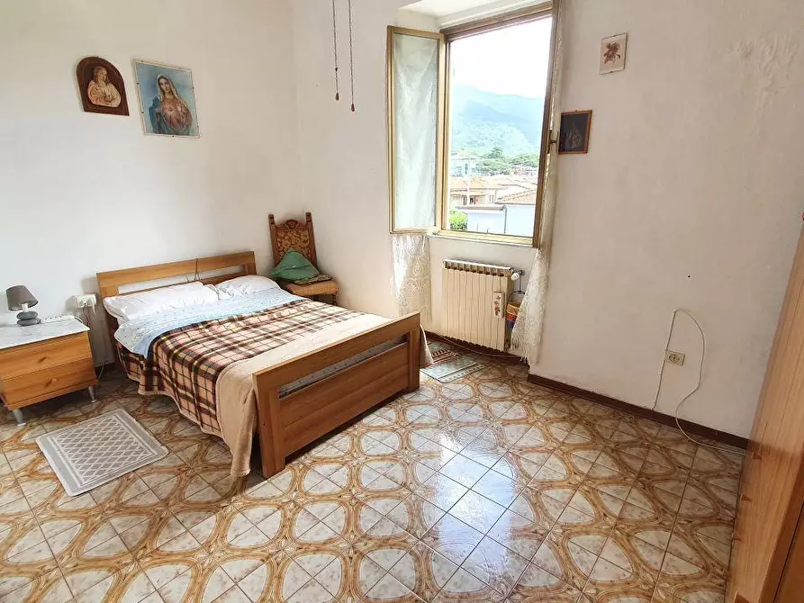 Immagine 19 di Appartamento in vendita  a Massa