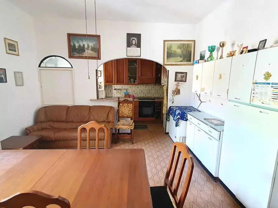 Immagine 6 di Appartamento in vendita  a Massa