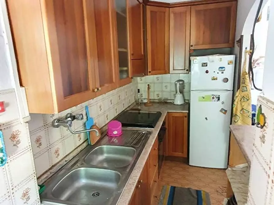 Immagine 10 di Appartamento in vendita  a Massa