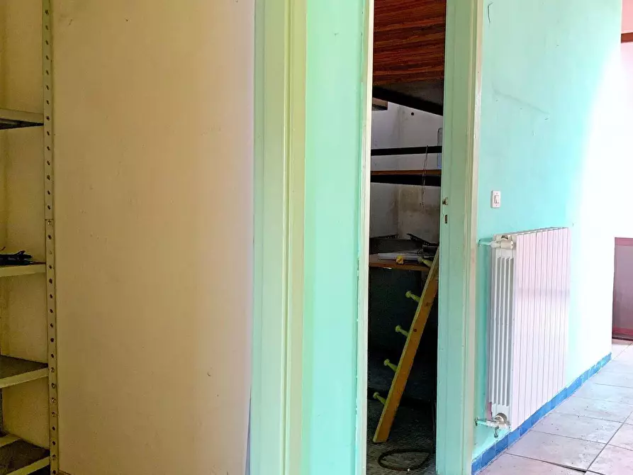 Immagine 15 di Appartamento in vendita  a Massa