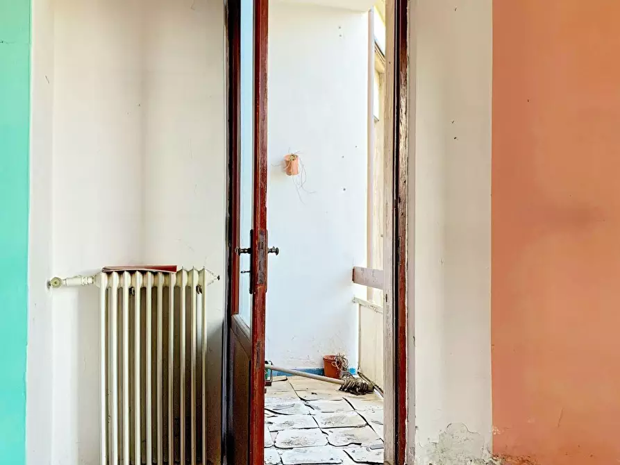 Immagine 18 di Appartamento in vendita  a Massa