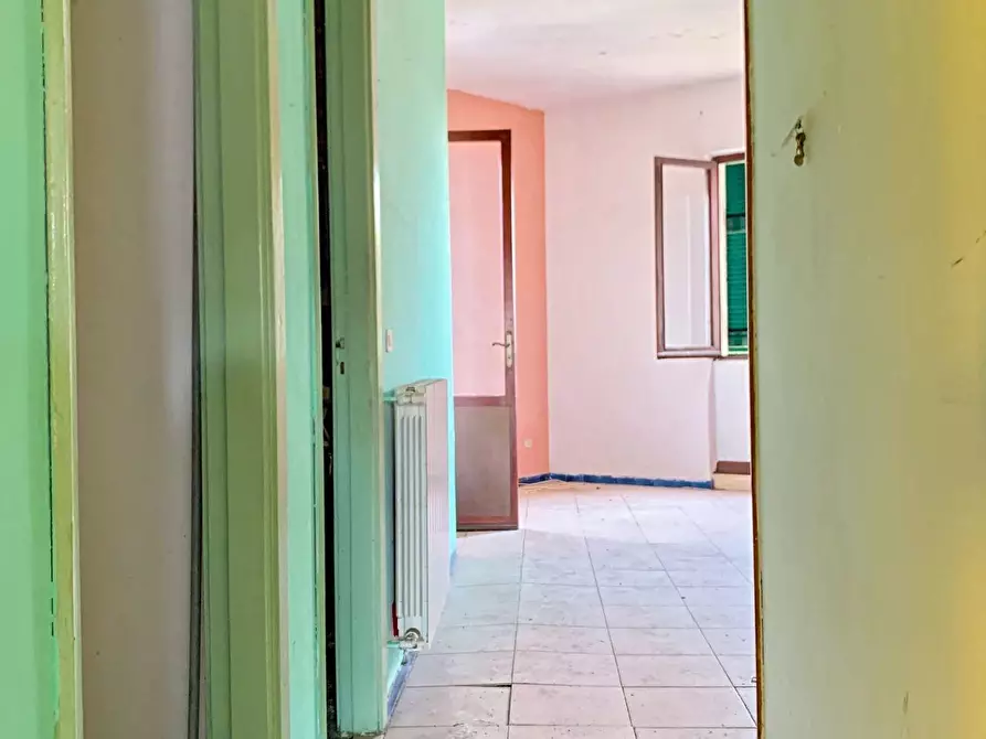 Immagine 5 di Appartamento in vendita  a Massa