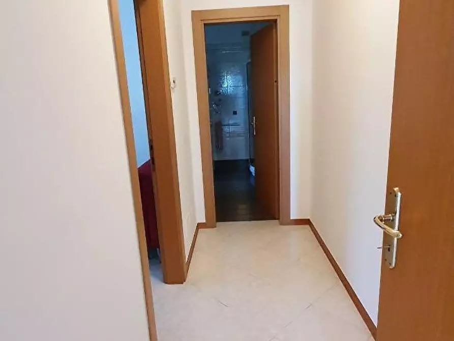 Immagine 12 di Appartamento in vendita  a Massa