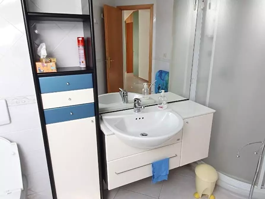 Immagine 27 di Appartamento in vendita  a Massa