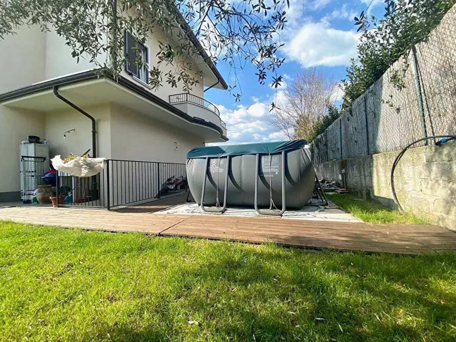 Immagine 32 di Casa bifamiliare in vendita  a Massa