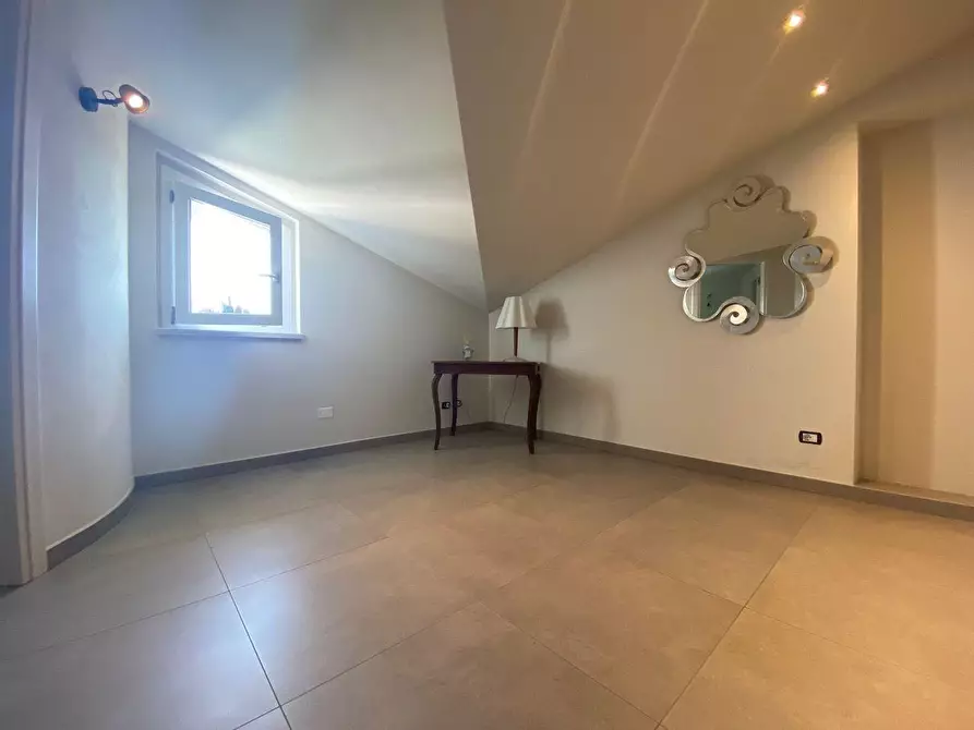 Immagine 28 di Casa bifamiliare in vendita  a Massa