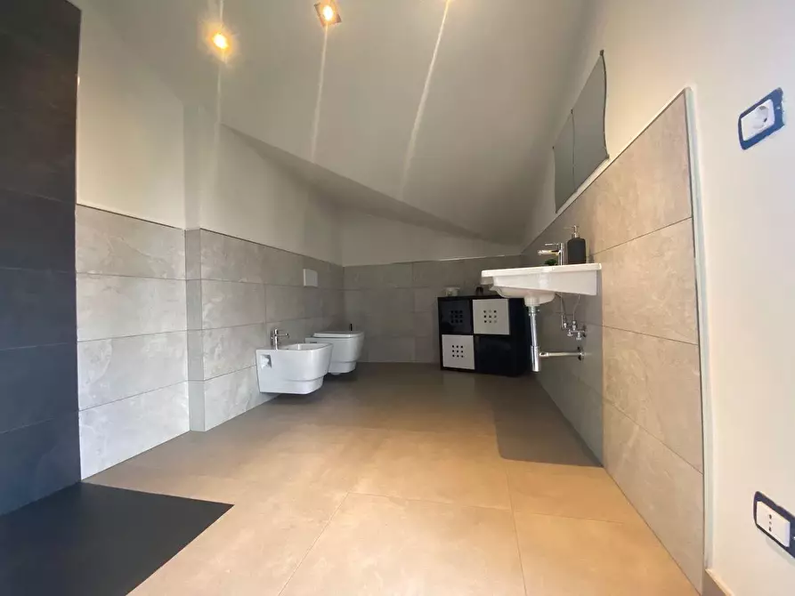 Immagine 27 di Casa bifamiliare in vendita  a Massa