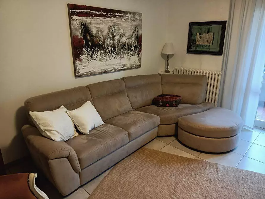 Immagine 3 di Appartamento in vendita  a Massa