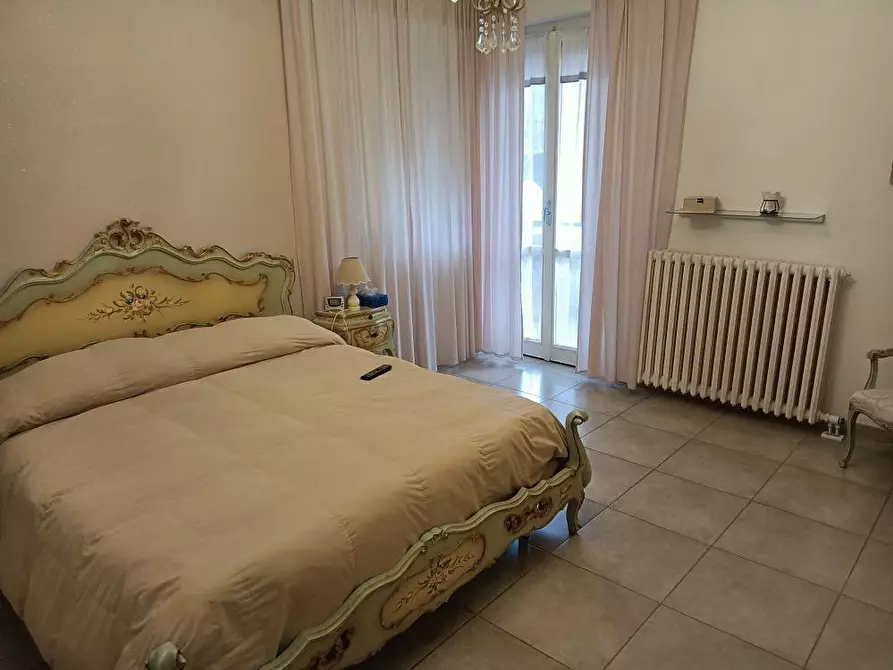 Immagine 7 di Appartamento in vendita  a Massa