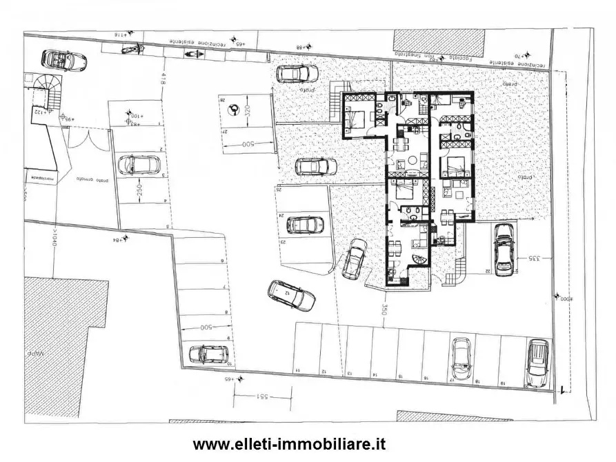 Immagine 4 di Palazzo in vendita  a Massa