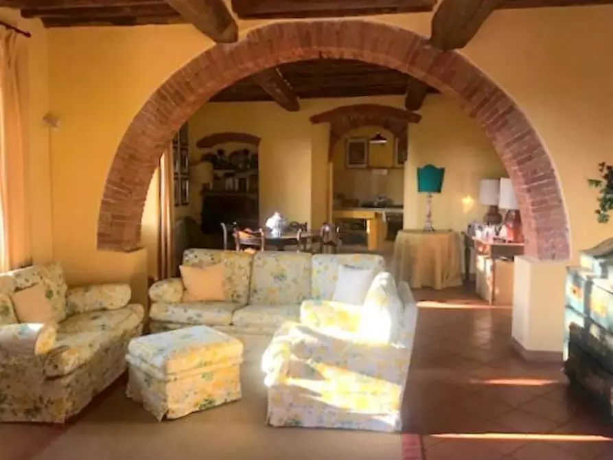 Immagine 5 di Casa bifamiliare in vendita  a Carrara
