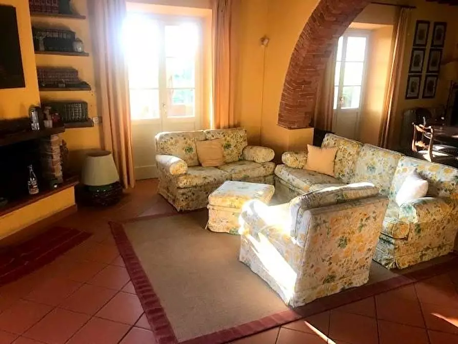 Immagine 4 di Casa bifamiliare in vendita  a Carrara