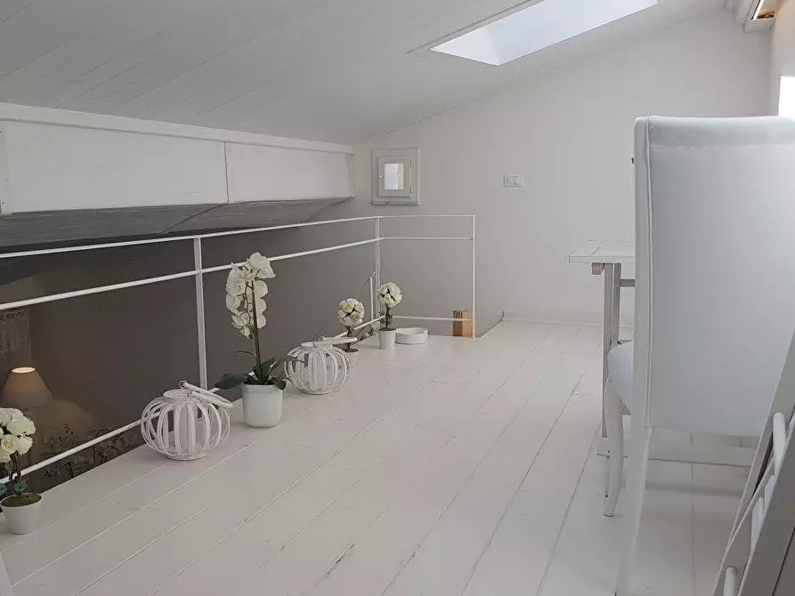 Immagine 21 di Appartamento in vendita  a Massa