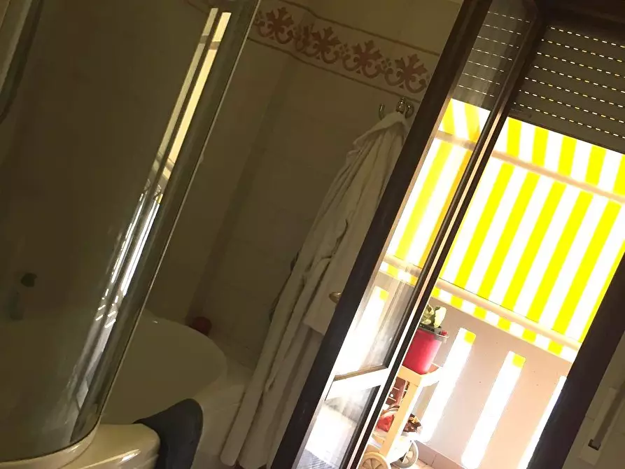 Immagine 12 di Mansarda in vendita  a Massa