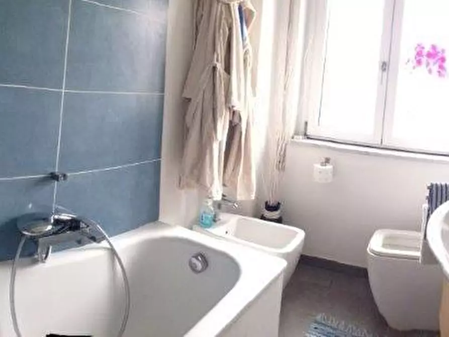 Immagine 5 di Appartamento in vendita  a Massa