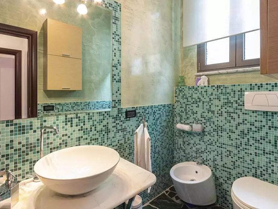 Immagine 29 di Casa bifamiliare in vendita  a Massa