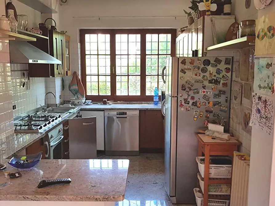 Immagine 6 di Casa indipendente in vendita  a Massa