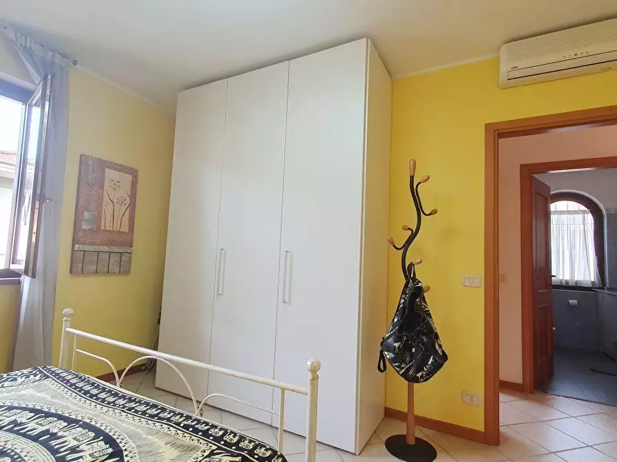 Immagine 11 di Appartamento in vendita  a Massa