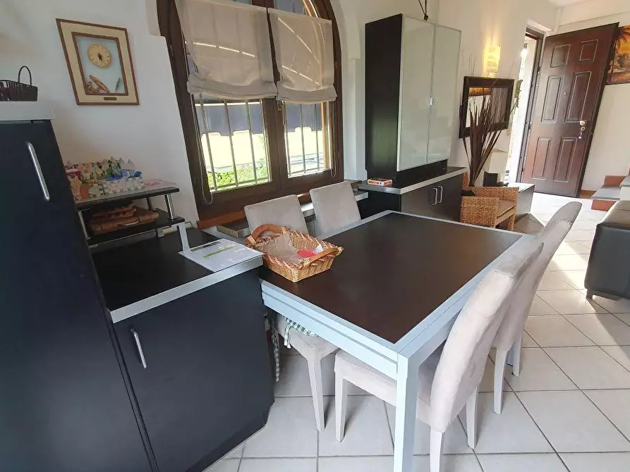 Immagine 6 di Appartamento in vendita  a Massa