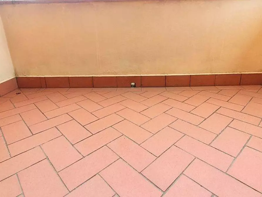 Immagine 16 di Appartamento in vendita  a Massa