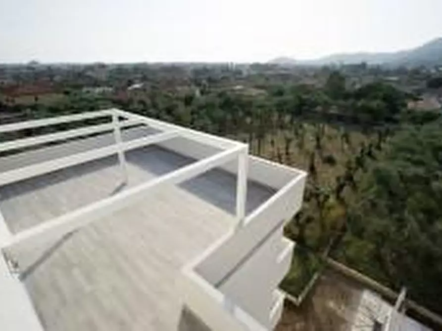 Immagine 39 di Mansarda in vendita  a Massa