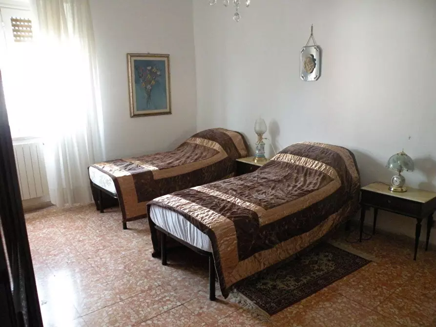 Immagine 8 di Appartamento in vendita  a Massa