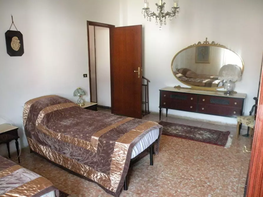 Immagine 9 di Appartamento in vendita  a Massa