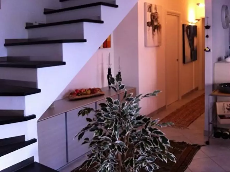 Immagine 8 di Appartamento in vendita  a Massa