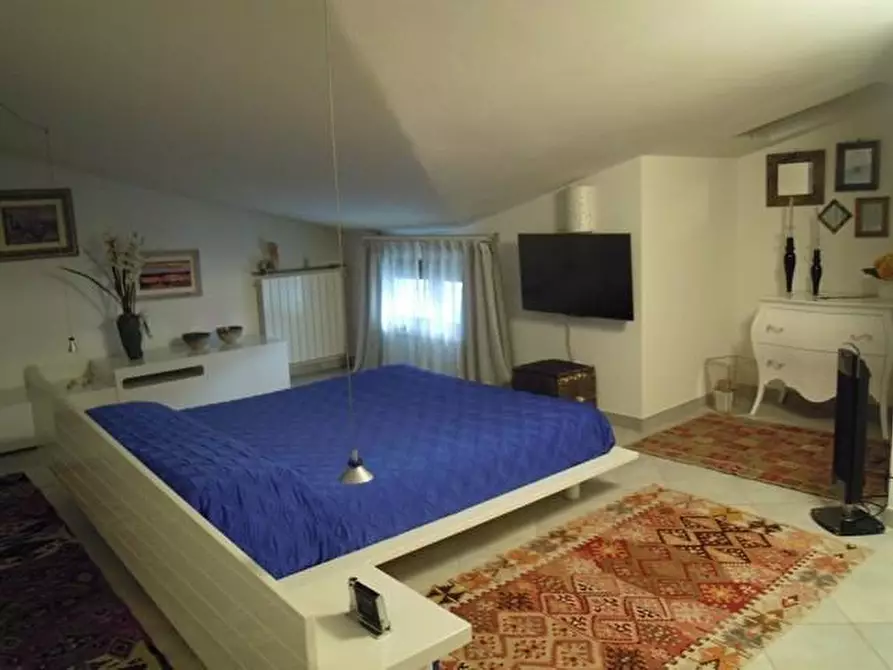 Immagine 19 di Appartamento in vendita  a Massa