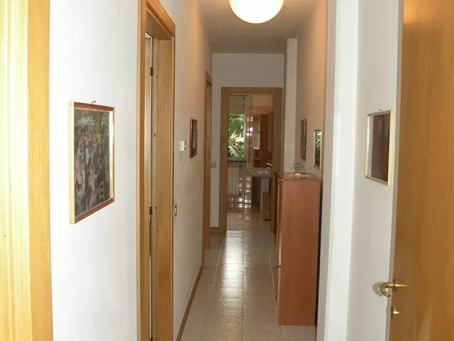 Immagine 15 di Appartamento in vendita  a Massa