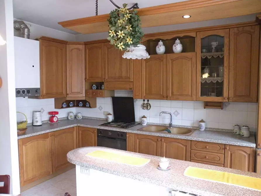 Immagine 4 di Appartamento in vendita  a Massa