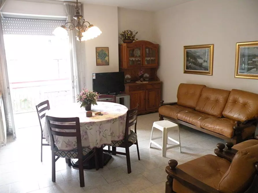 Immagine 6 di Appartamento in vendita  a Massa