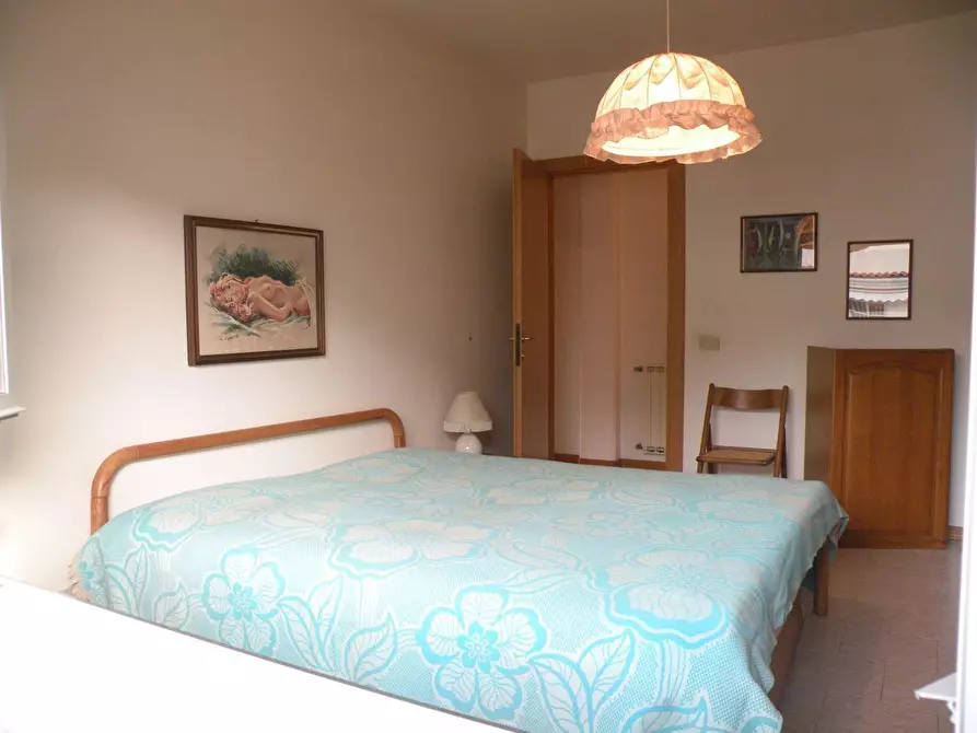 Immagine 10 di Appartamento in vendita  a Massa