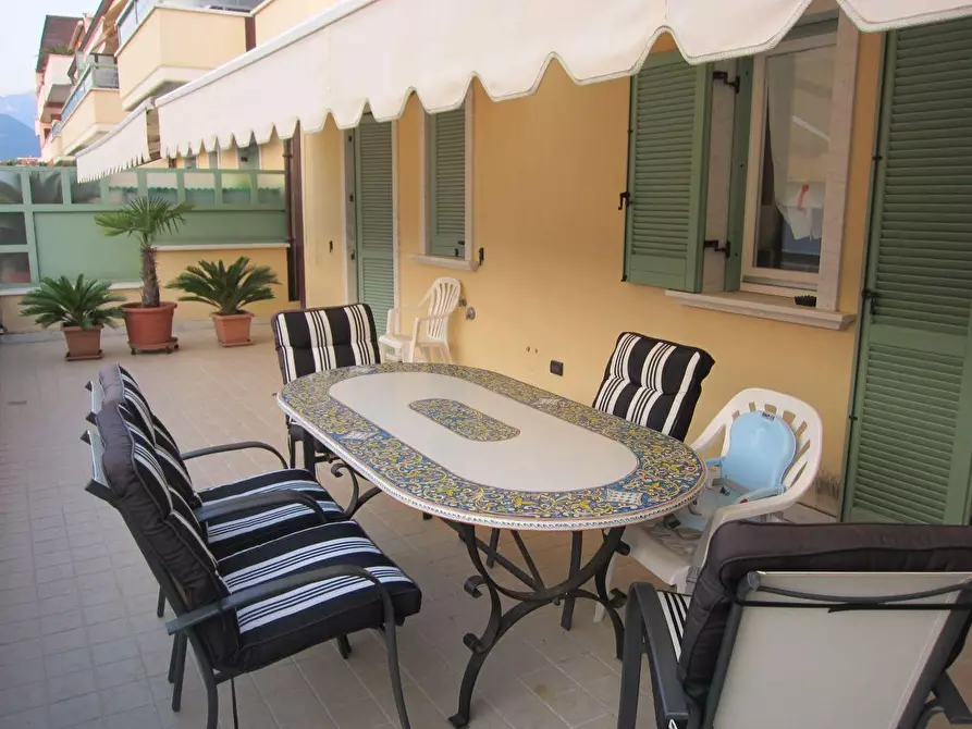 Immagine 14 di Appartamento in vendita  a Massa