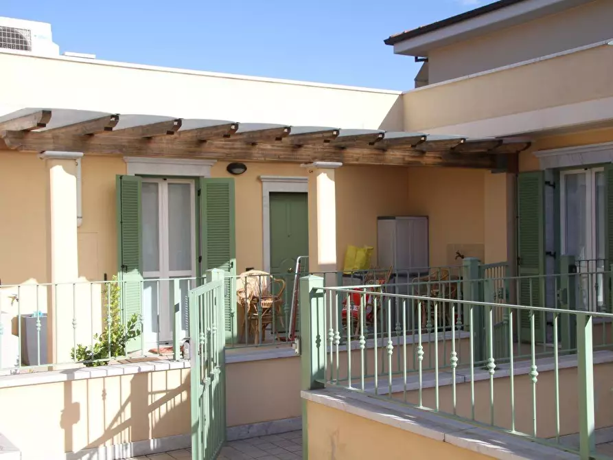 Immagine 15 di Appartamento in vendita  a Massa