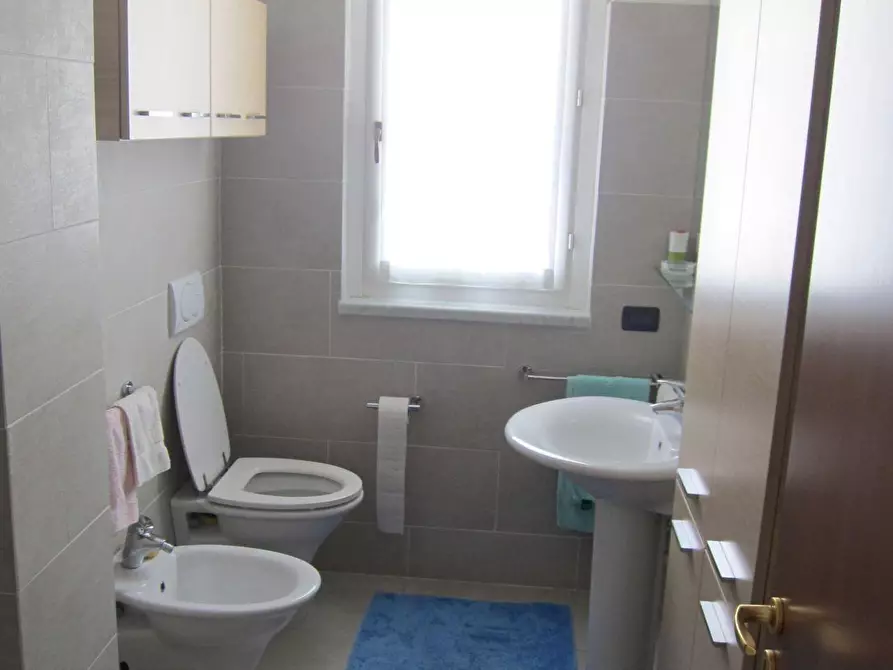 Immagine 12 di Appartamento in vendita  a Massa