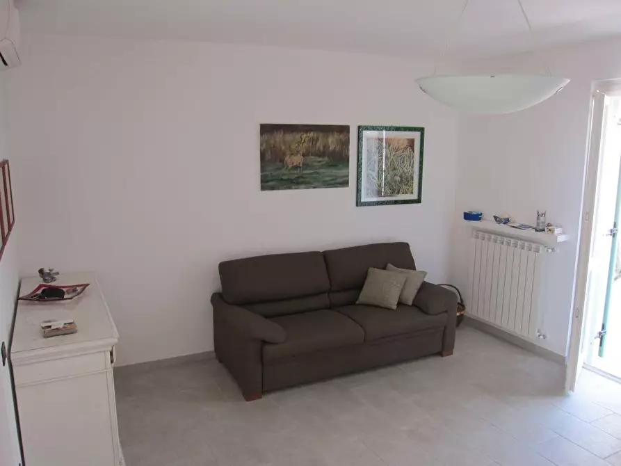 Immagine 4 di Appartamento in vendita  a Massa