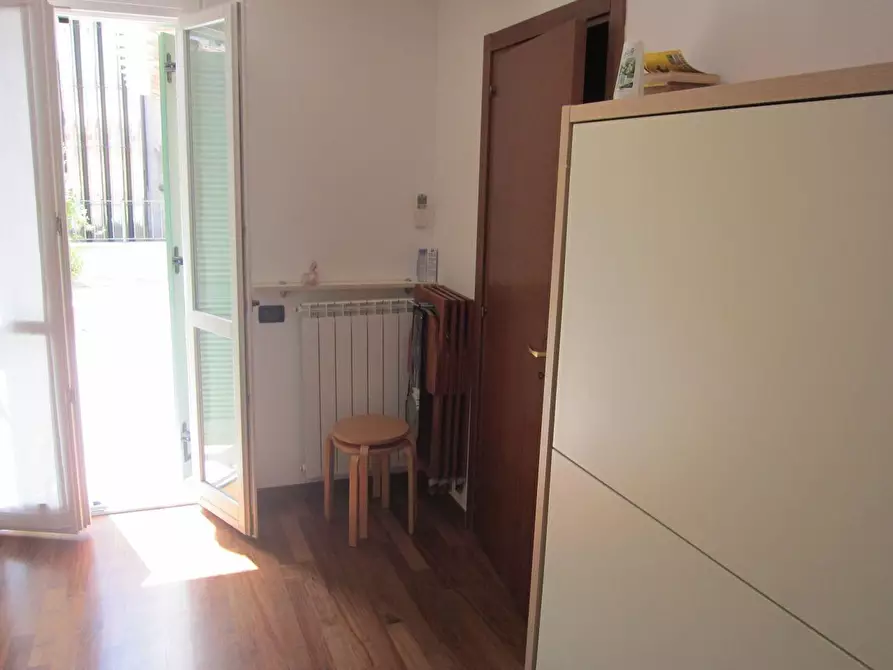 Immagine 11 di Appartamento in vendita  a Massa