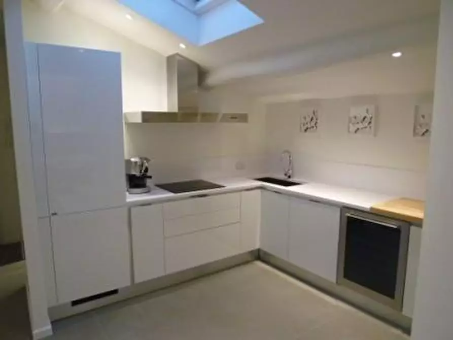 Immagine 5 di Mansarda in vendita  a Forte Dei Marmi