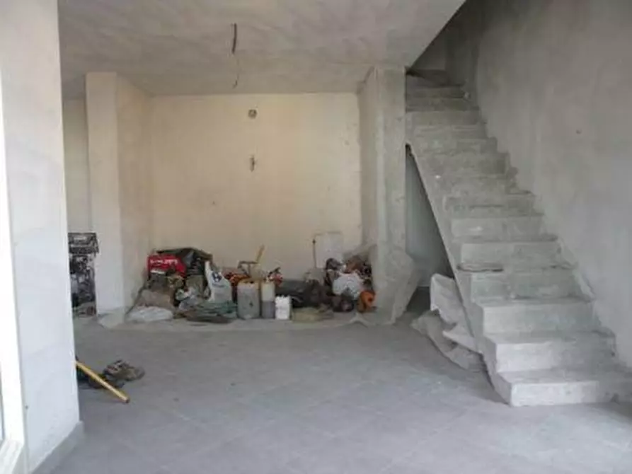 Immagine 5 di Appartamento in vendita  a Massa