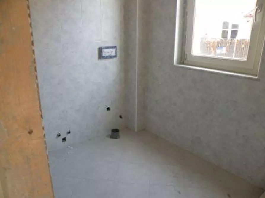 Immagine 13 di Appartamento in vendita  a Massa