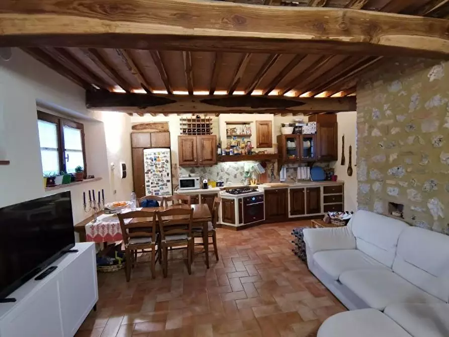 Immagine 17 di Rustico / casale in vendita  a Casole D'elsa