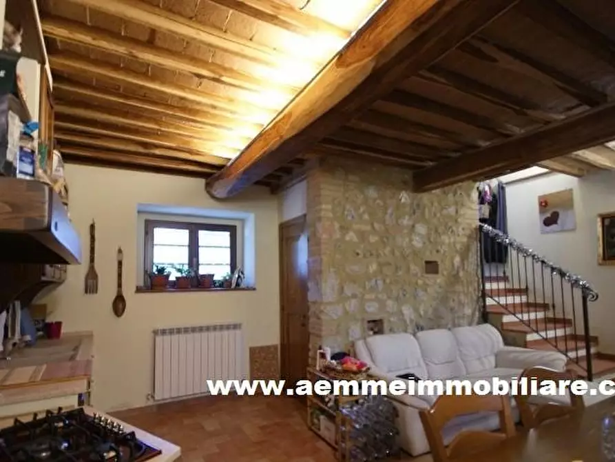 Immagine 13 di Rustico / casale in vendita  a Casole D'elsa