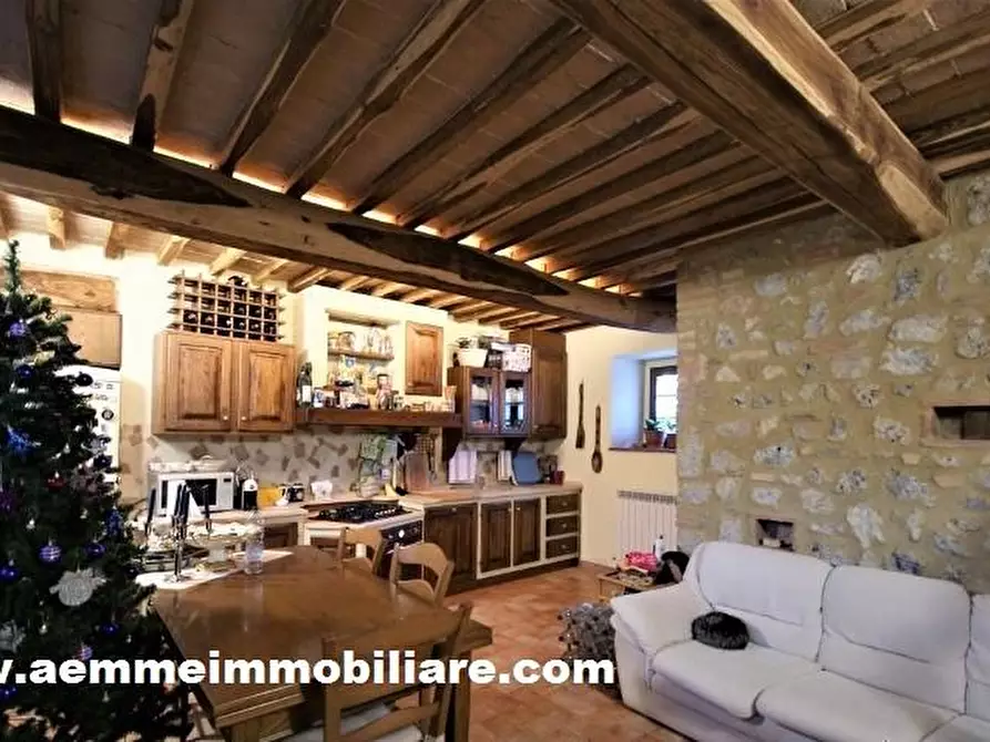 Immagine 14 di Rustico / casale in vendita  a Casole D'elsa