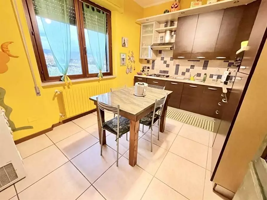 Immagine 20 di Porzione di casa in vendita  a Ortonovo