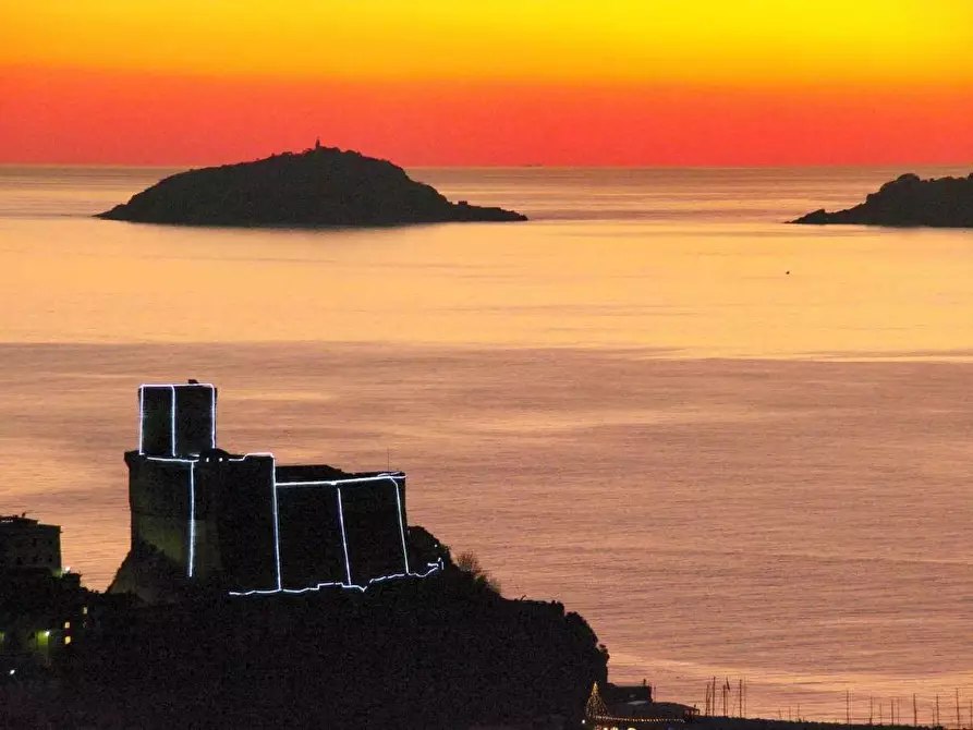 Immagine 33 di Appartamento in vendita  a Lerici