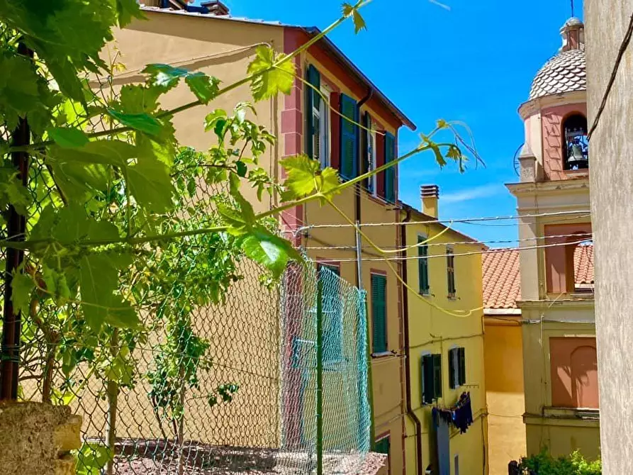 Immagine 5 di Appartamento in vendita  a Lerici