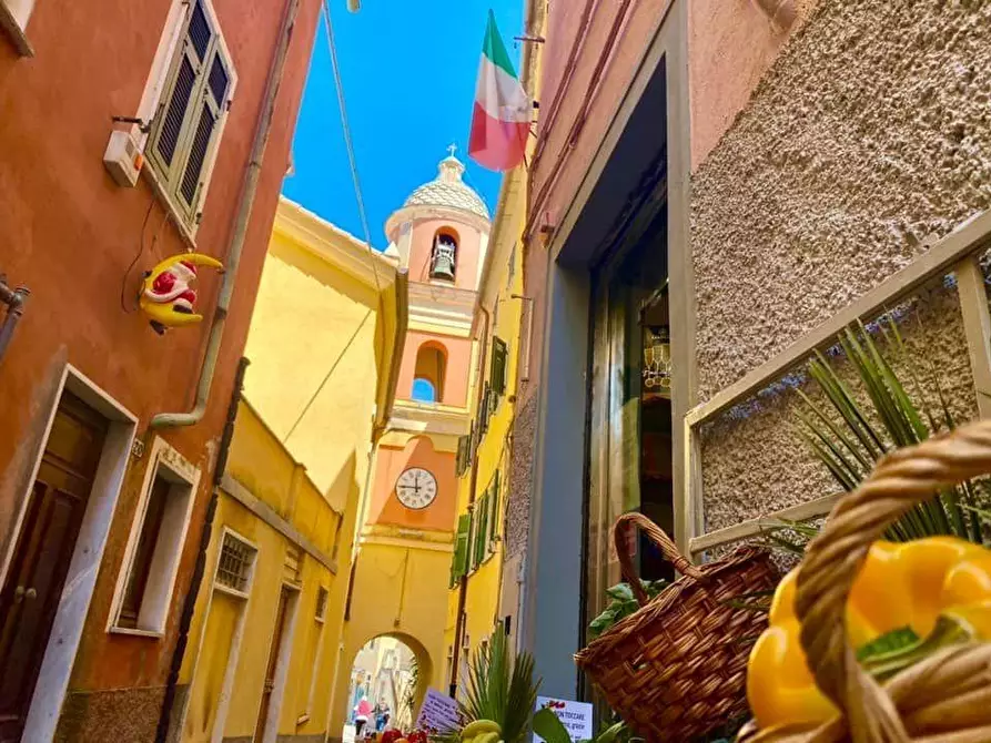 Immagine 7 di Appartamento in vendita  a Lerici