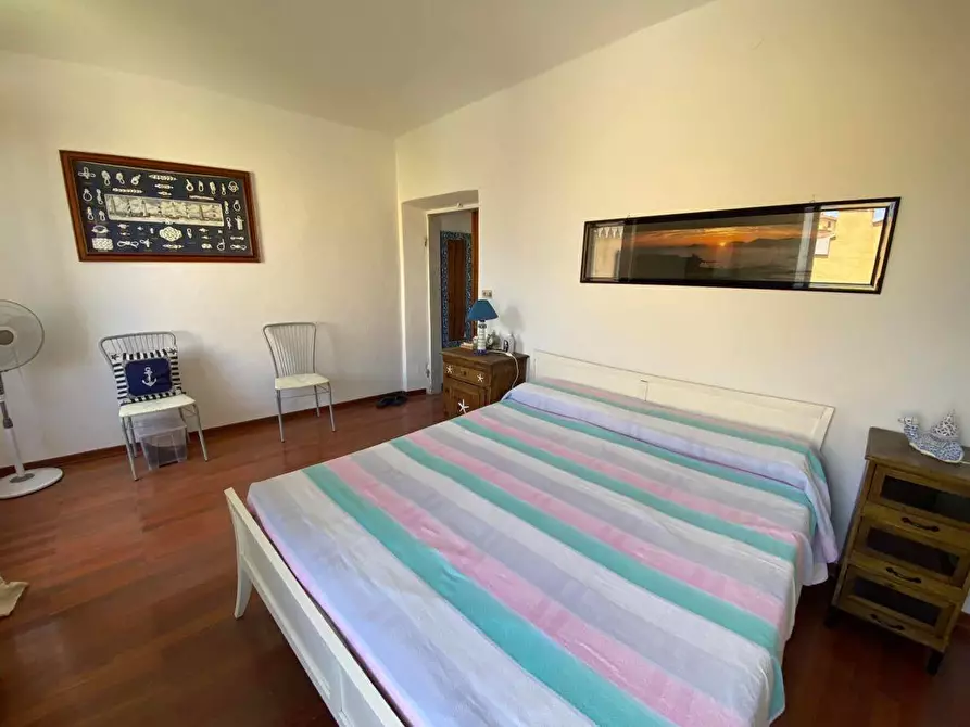 Immagine 24 di Appartamento in vendita  a Lerici